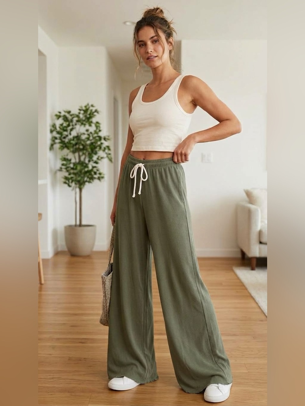 Relaxed Loungewear Wide-Leg Drawstring Pants in Olive/Sage XXS